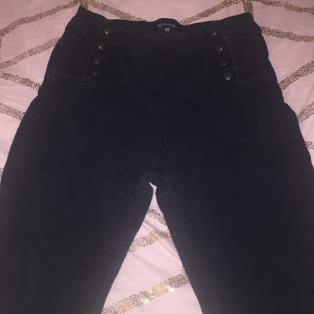 Black cotton jegging jeans.
